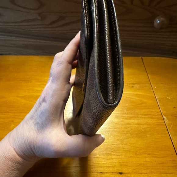 Louis Vuitton Brown Leather Damier Sarah Wallet - Picture 6 of 10